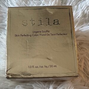 Stila Lingerie Soufflé Skin Perfecting Color Foundation